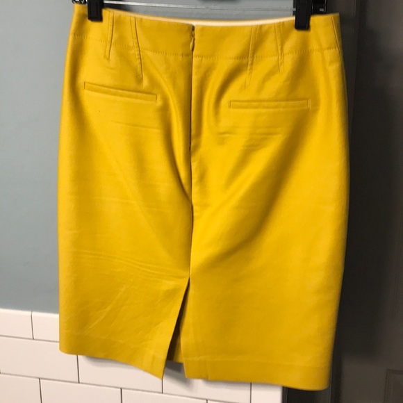 J. Crew Sz 2 Pencil Skirt-Mustard- Excellent Cond! - Picture 2 of 5